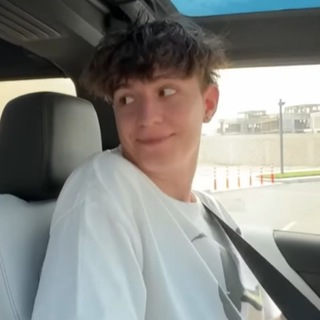 @akxioo