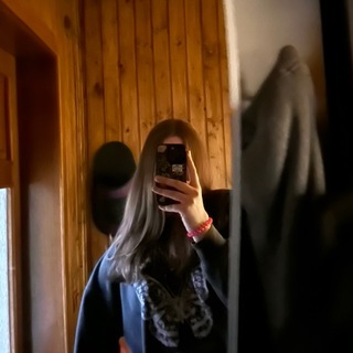 @Anavira2