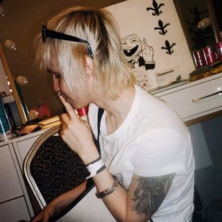 @Apaxic_Apaxic