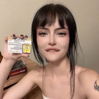 @apolitichni
