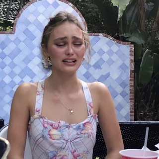 @cryaboutt