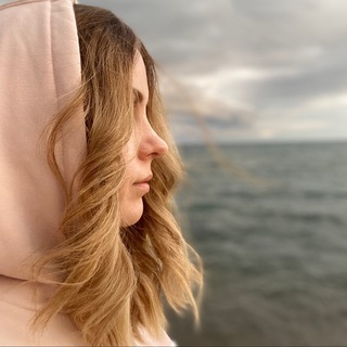 @elenanov