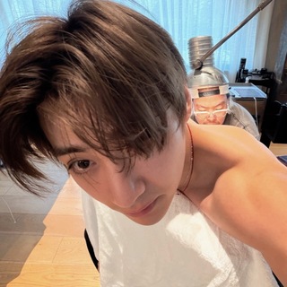 @HandsomeV