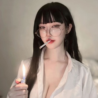 @idollgravure