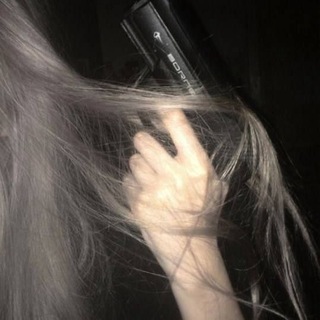 @kathellenq