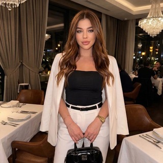 @kristimuurr
