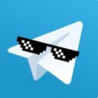 Шутник взявшийся за голову🫡