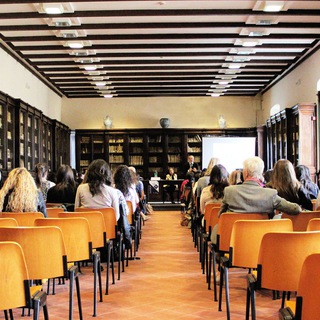 @takethedate_economia