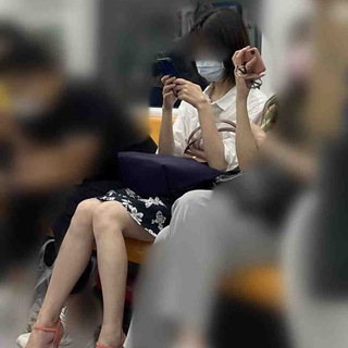 高抄拍胸地铁偷拍抄底之家