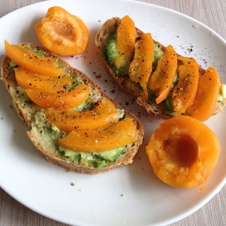 @truebreakfast