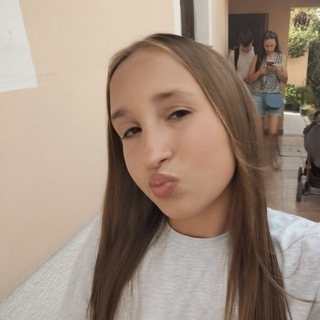 @valeria270215