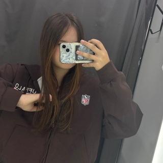 @varvarases
