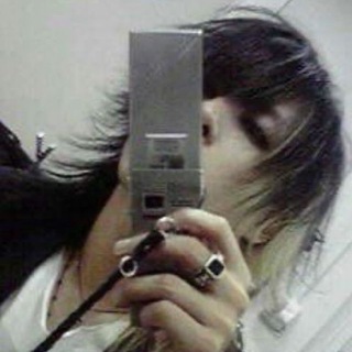 @VickPhantomhive